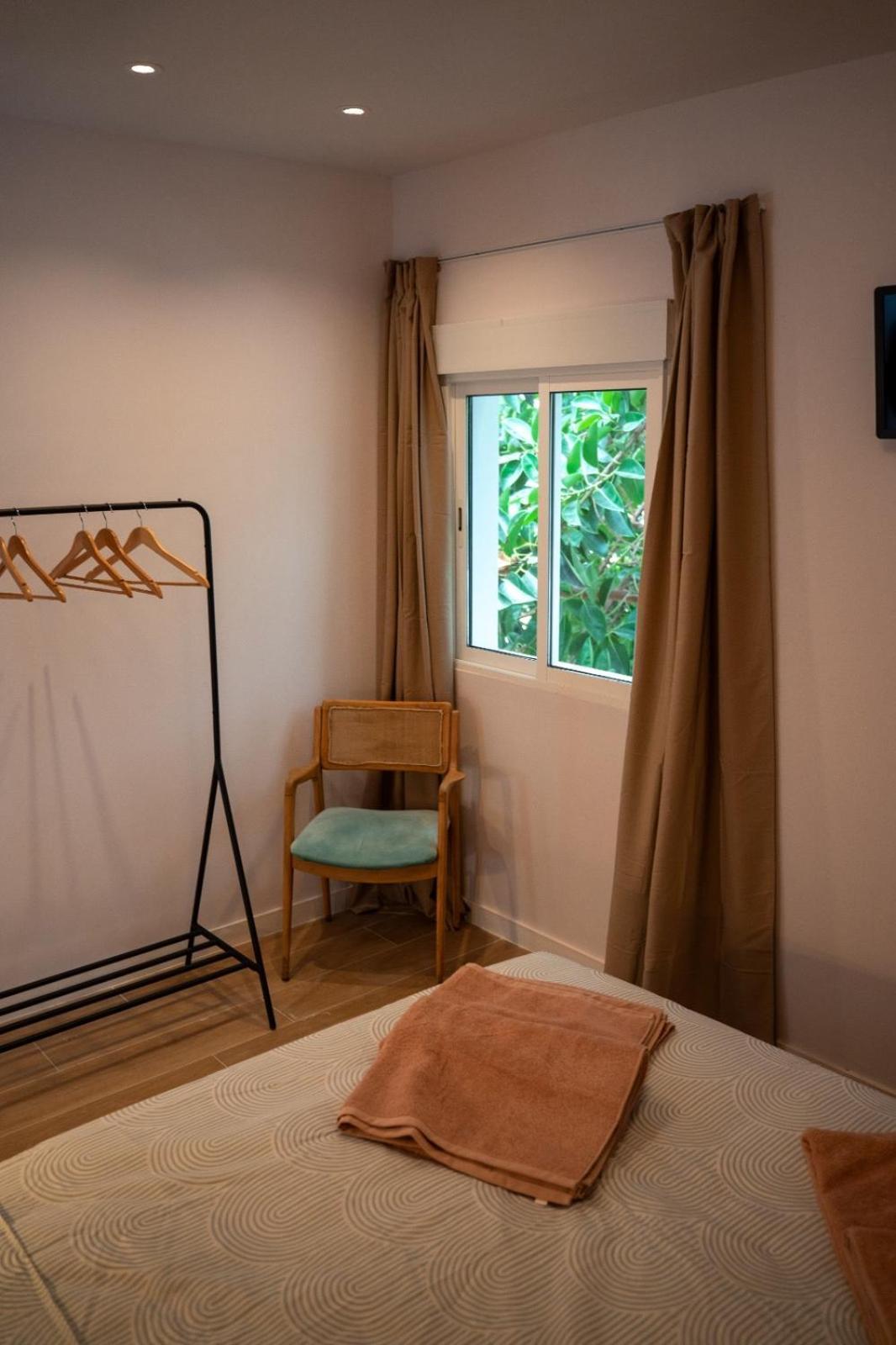 אלמרדה La Siesta Hostel מראה חיצוני תמונה