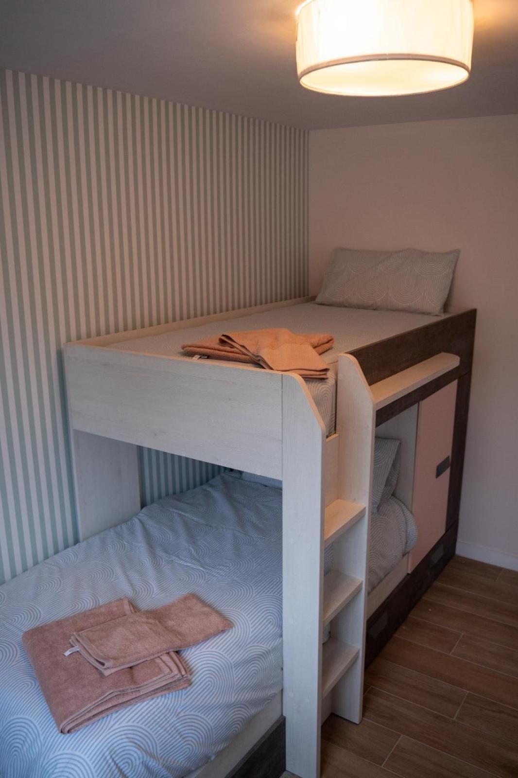 אלמרדה La Siesta Hostel מראה חיצוני תמונה