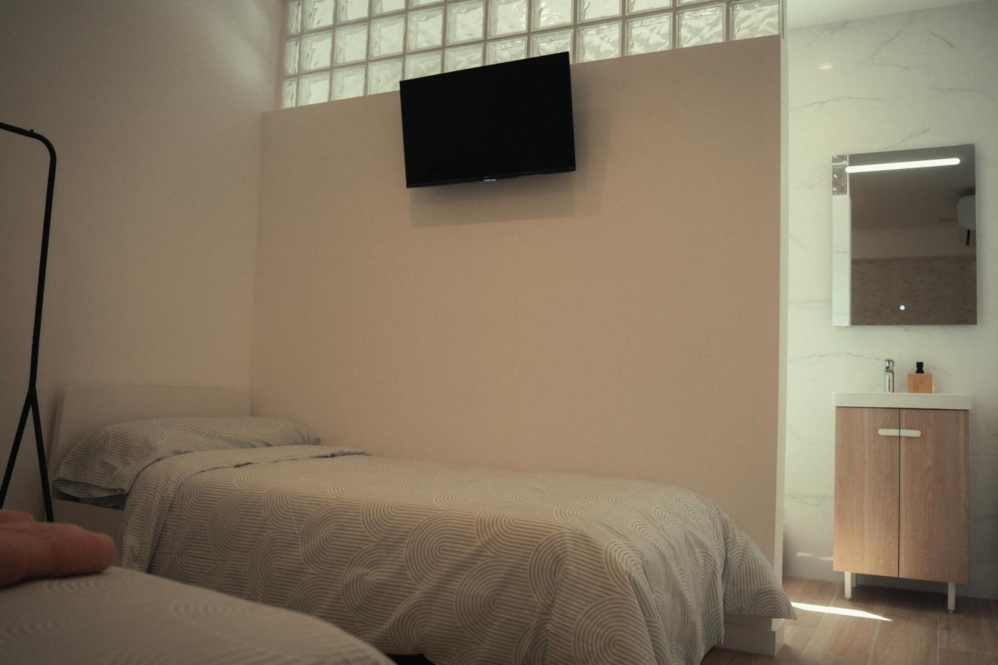 אלמרדה La Siesta Hostel מראה חיצוני תמונה