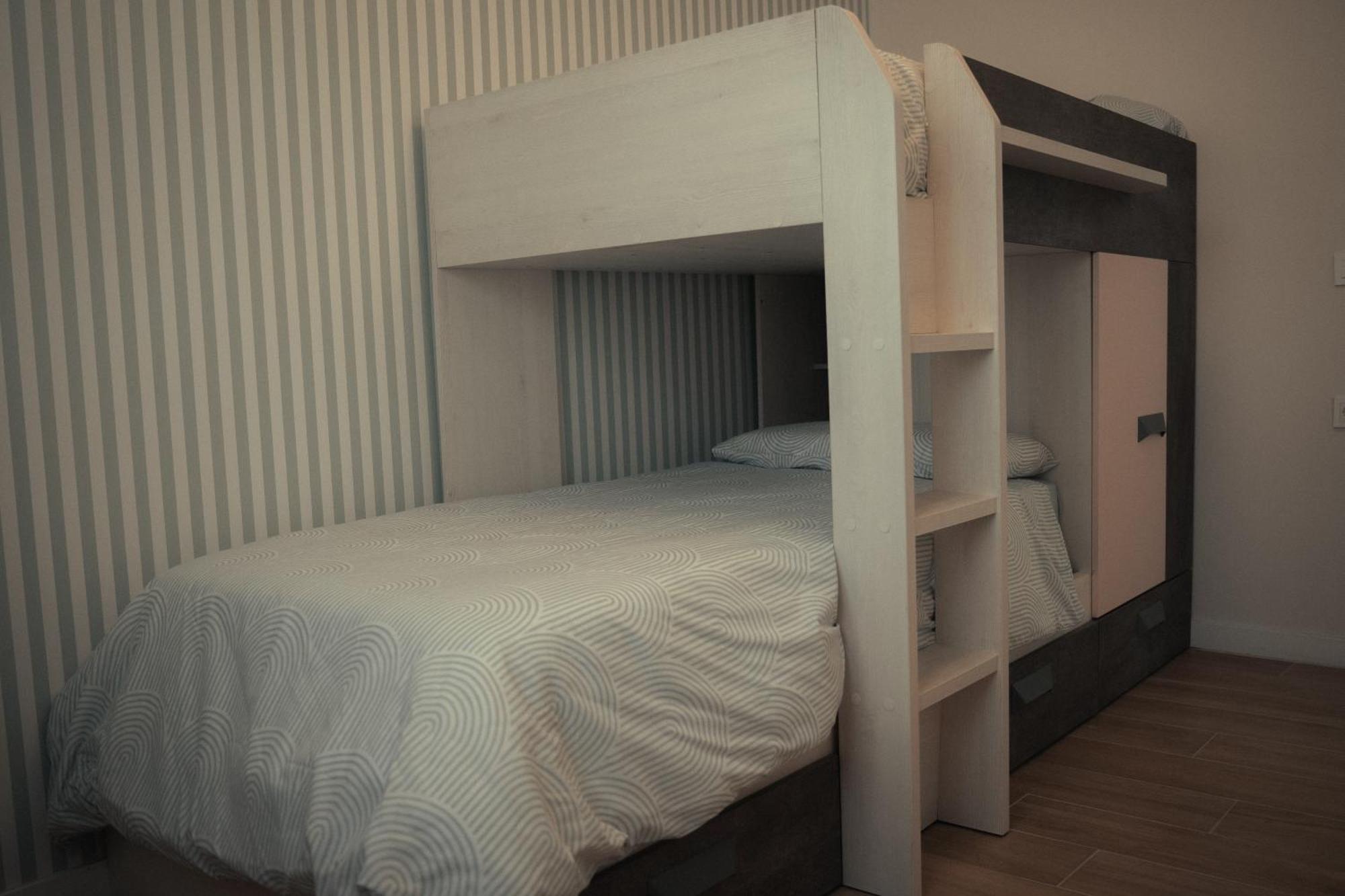 אלמרדה La Siesta Hostel מראה חיצוני תמונה